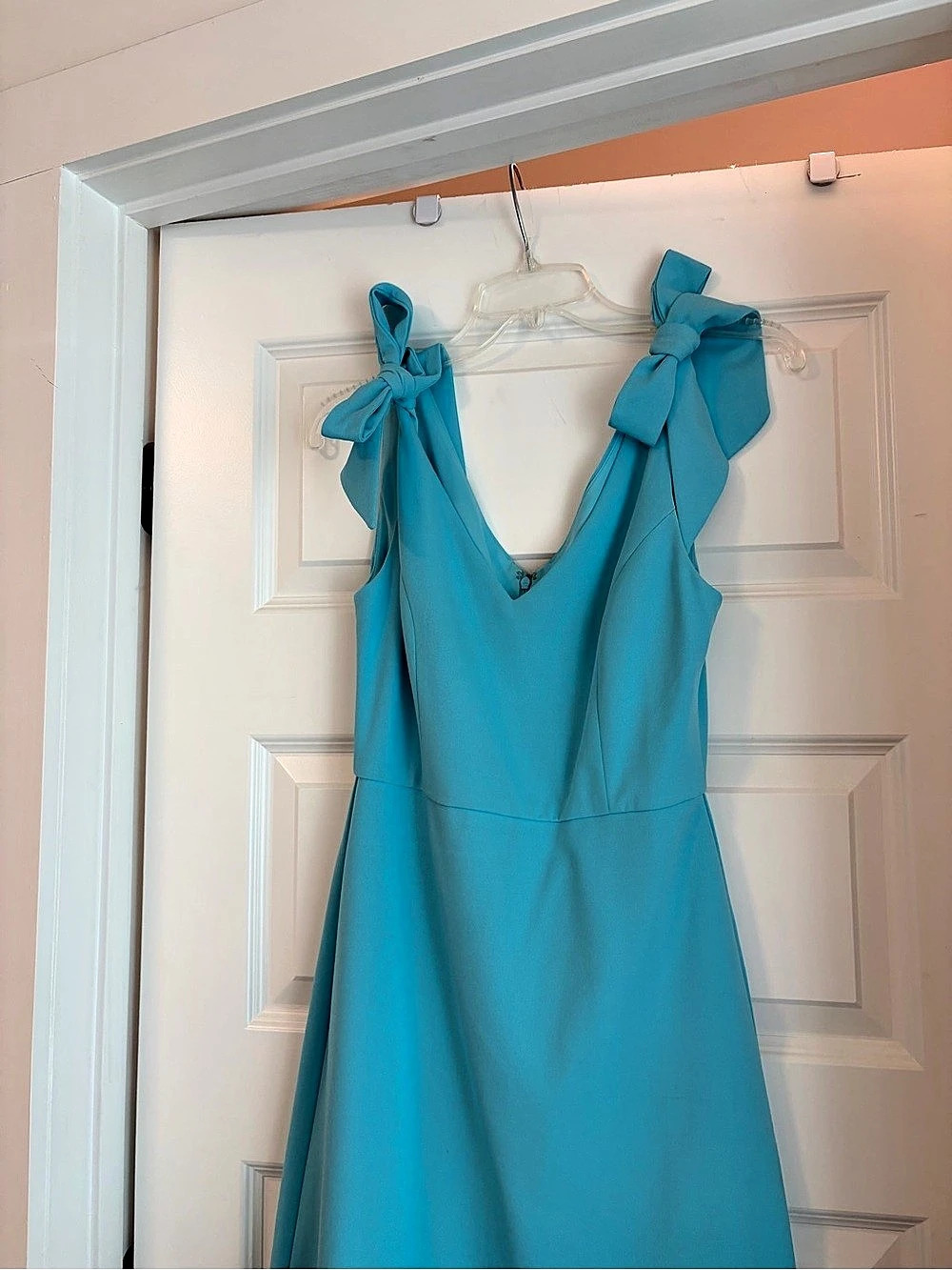 BCBGMAXAZRIA Blue Bow Detail Mini Dress